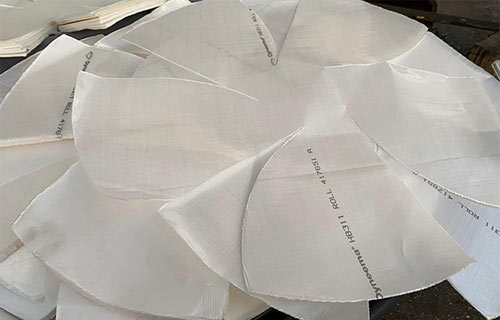 630噸防彈無紡布熱壓成型液壓機(jī)